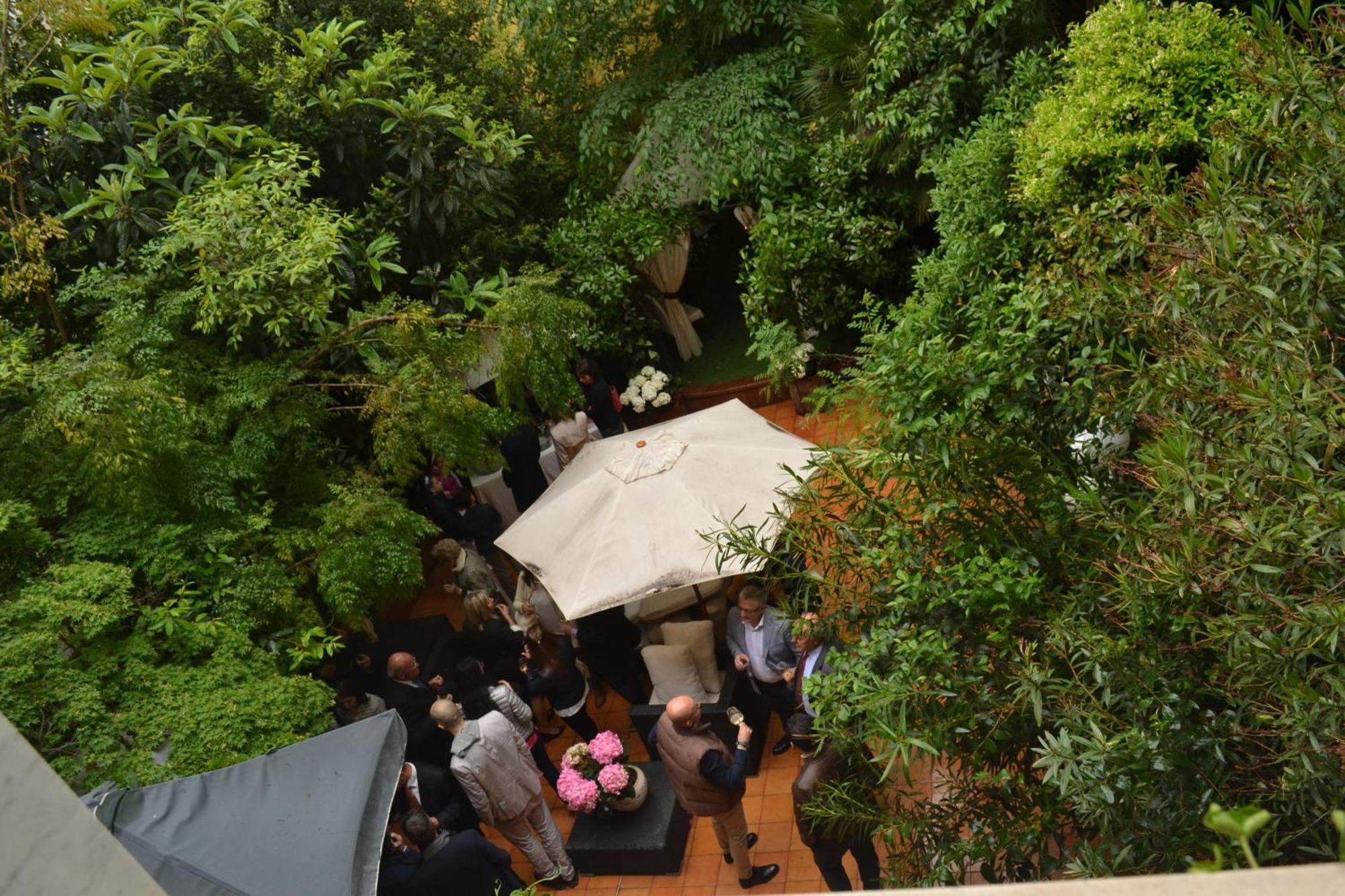Milano Garden Center Apartment Bagian luar foto